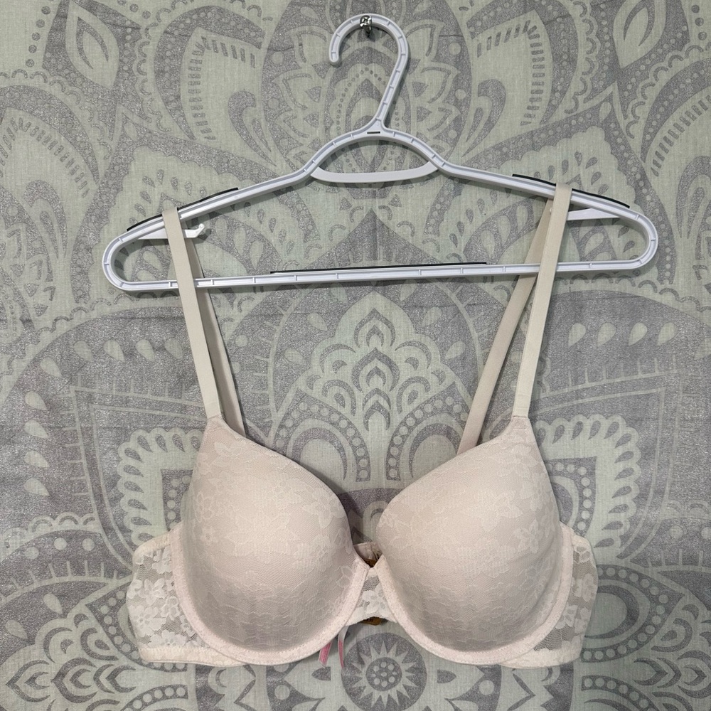 Nwt $39 Victorias Secret Pink White Floral Lace Wear Everywhere T Shirt Bra 38B